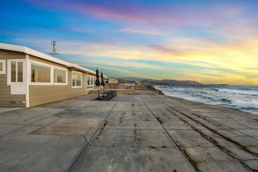 204 Shoreview Avenue Pacifica, CA 94044