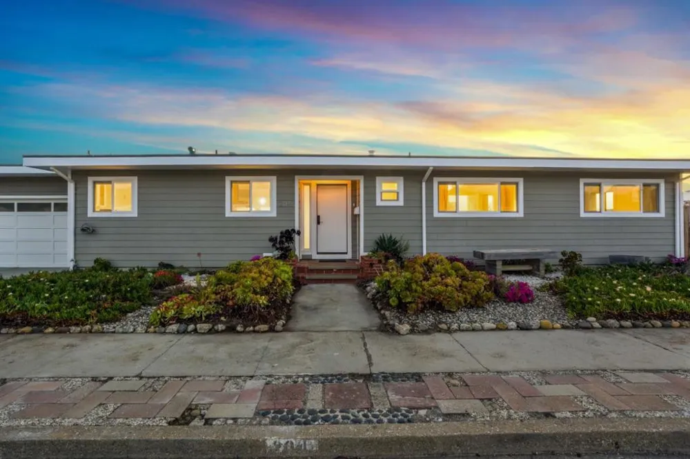 204 Shoreview Avenue Pacifica, CA 94044