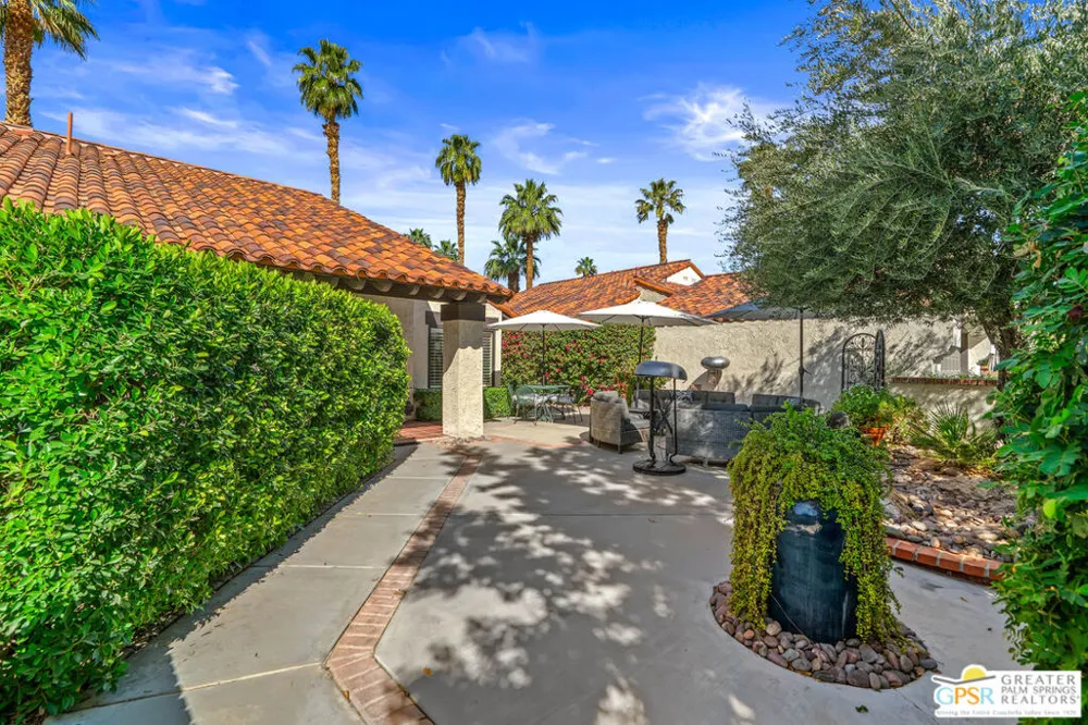 2 Calle Navarros Rancho Mirage, CA 92270