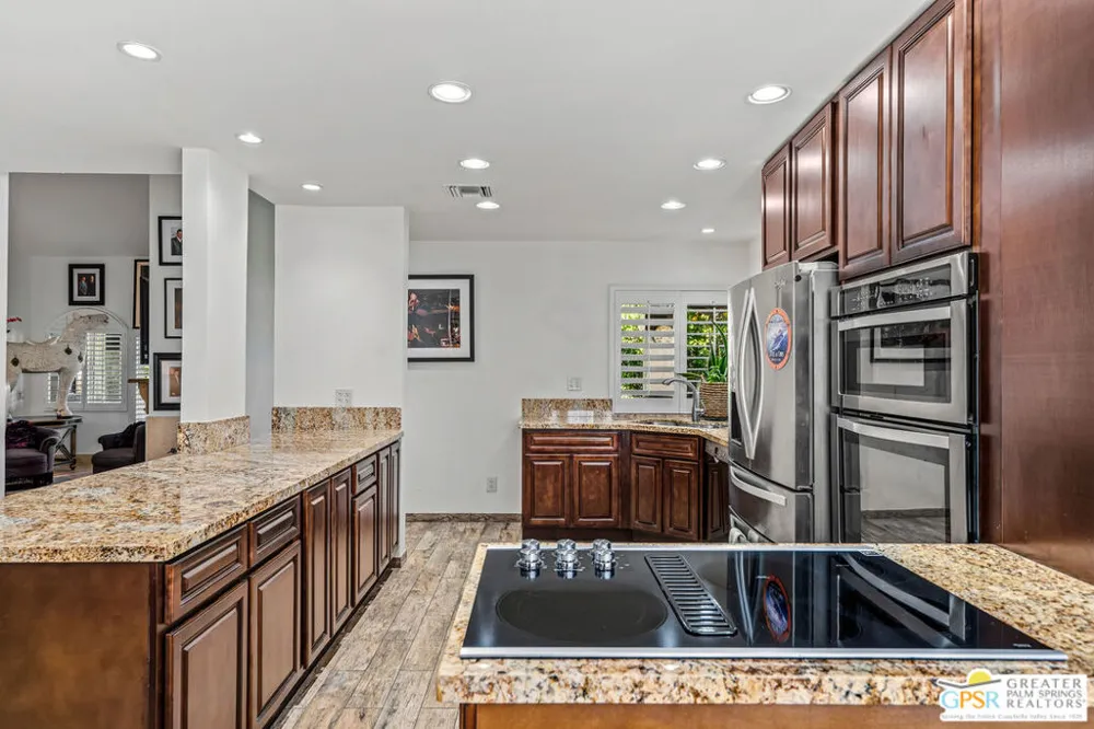 2 Calle Navarros Rancho Mirage, CA 92270