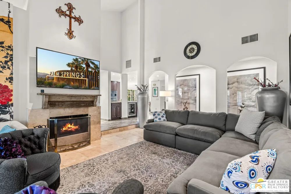 2 Calle Navarros Rancho Mirage, CA 92270