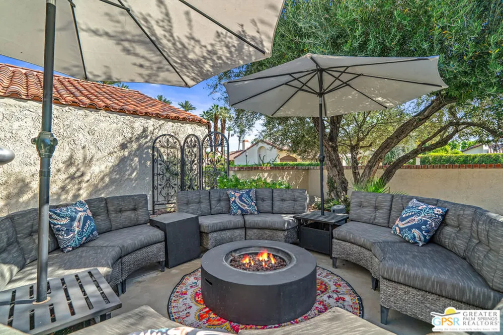 2 Calle Navarros Rancho Mirage, CA 92270