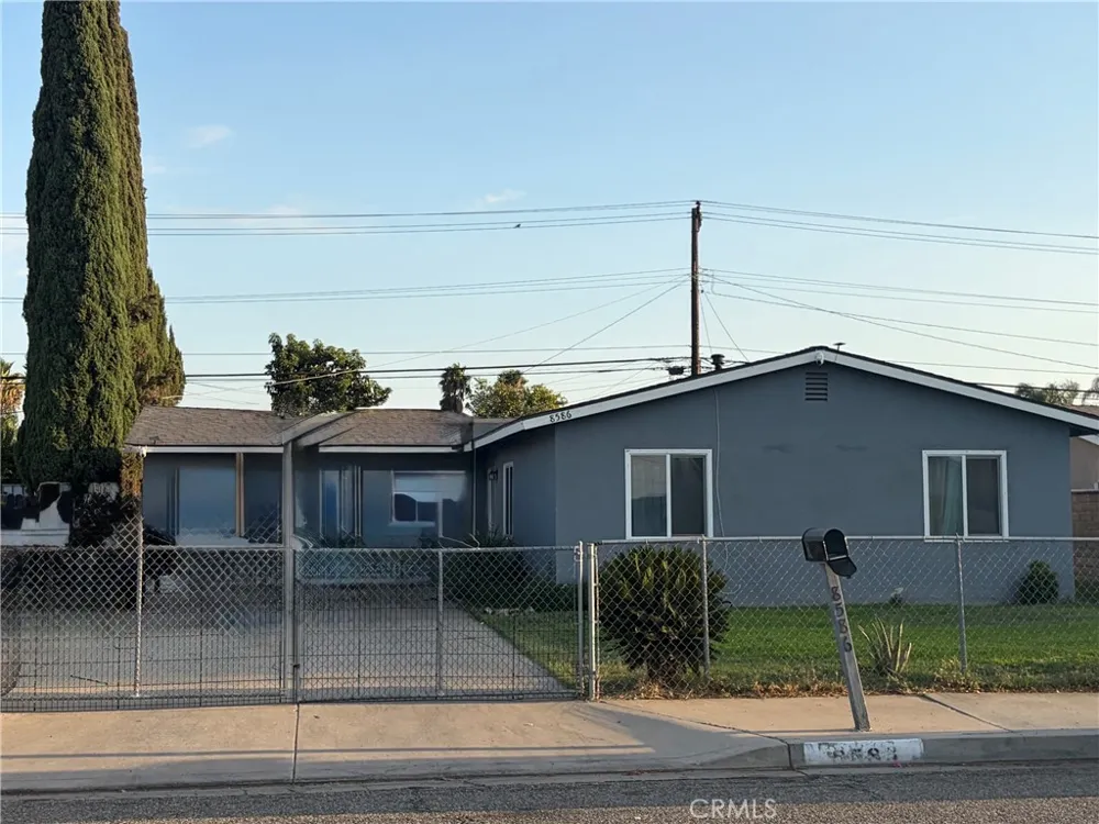 8586 Randolph Riverside, CA 92503