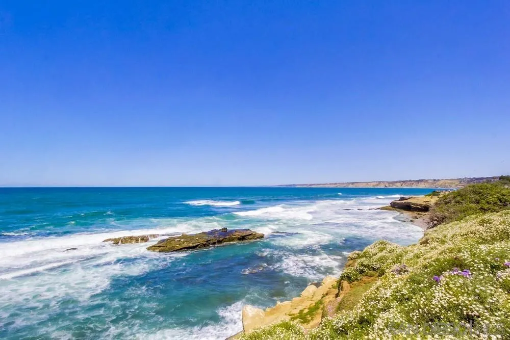 1040 Coast Blvd S #201 La Jolla, CA 92037