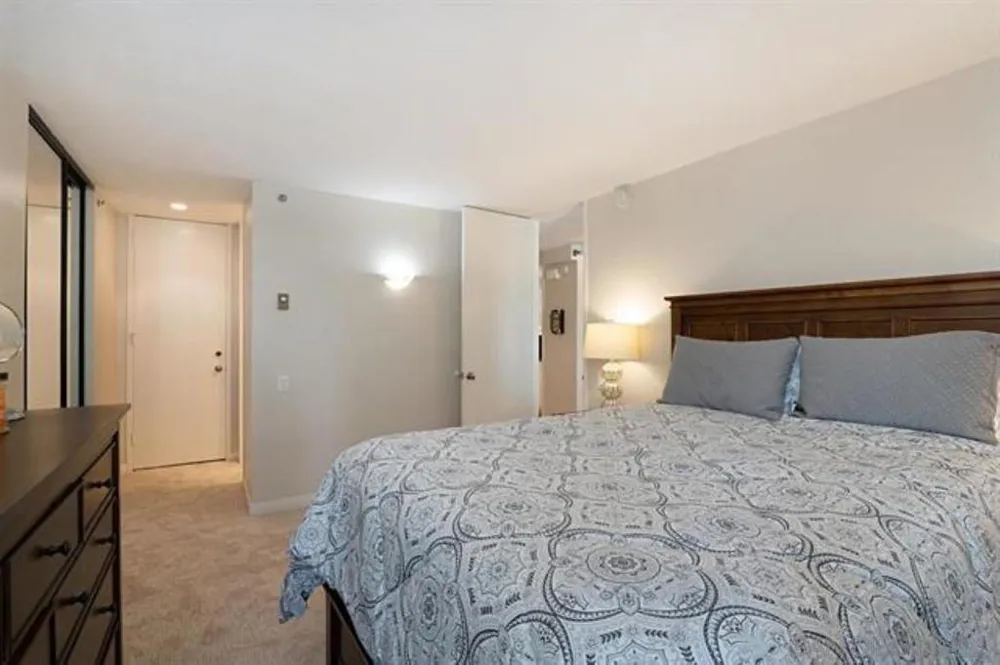 1040 Coast Blvd S #201 La Jolla, CA 92037