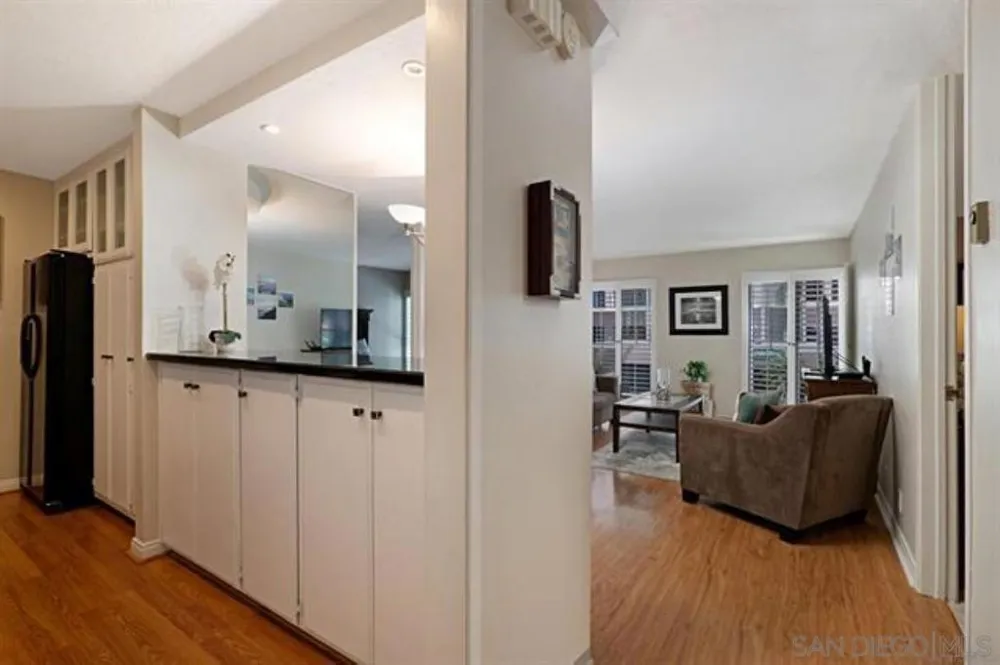 1040 Coast Blvd S #201 La Jolla, CA 92037