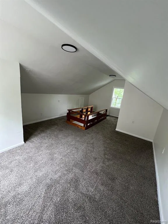 19716 Archdale Street Detroit, MI 48235