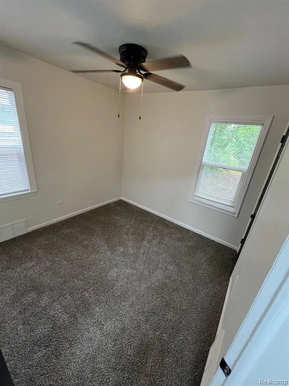 19716 Archdale Street Detroit, MI 48235