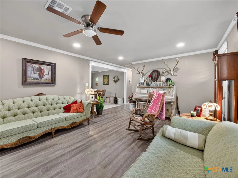 461 Shortys Lane Fredericksburg, TX 78624