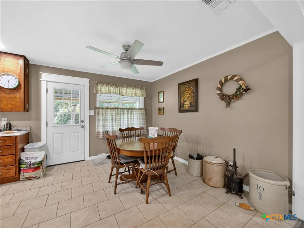 461 Shortys Lane Fredericksburg, TX 78624