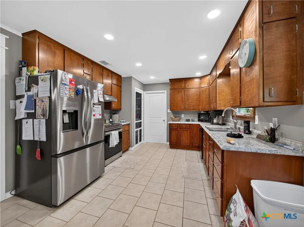 461 Shortys Lane Fredericksburg, TX 78624
