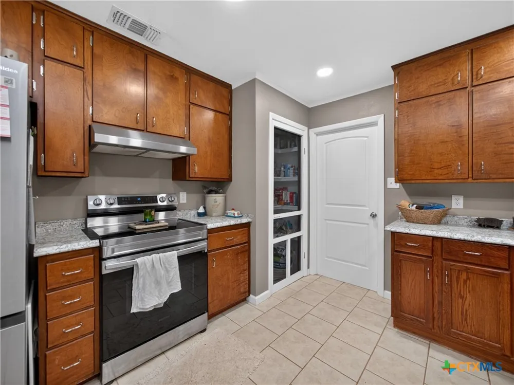 461 Shortys Lane Fredericksburg, TX 78624