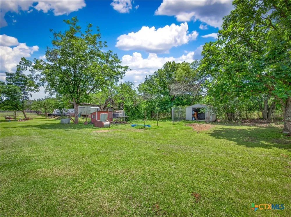461 Shortys Lane Fredericksburg, TX 78624