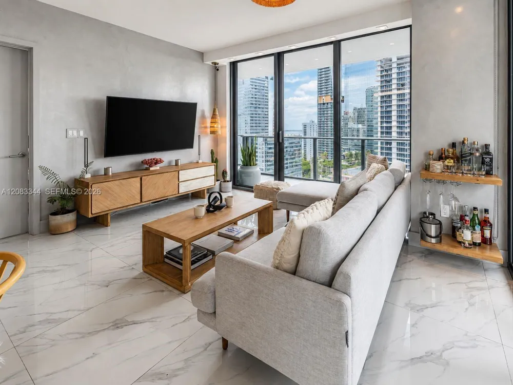 1300 S Miami Ave #2006 Miami, FL 33130