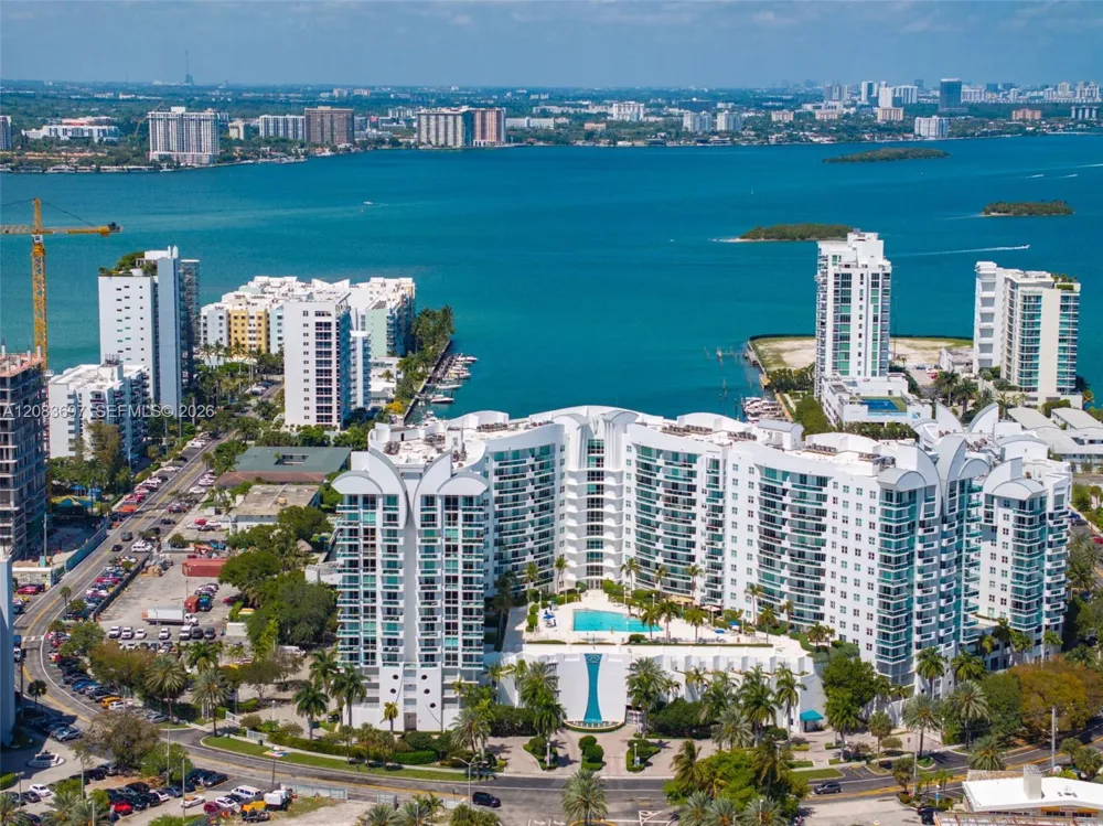 7900 Harbor Island Dr #710 North Bay Village, FL 33141