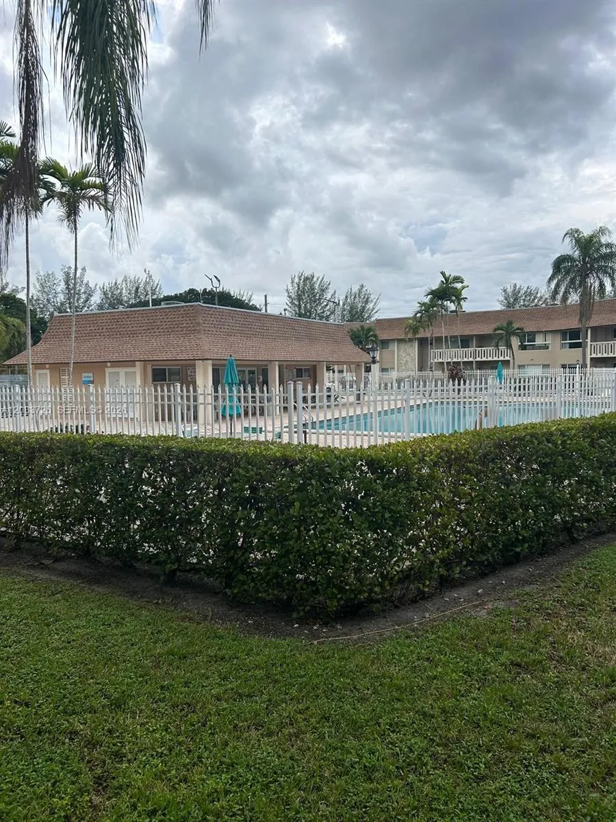 7450 Miami Lakes Dr #C104 Miami Lakes, FL 33014
