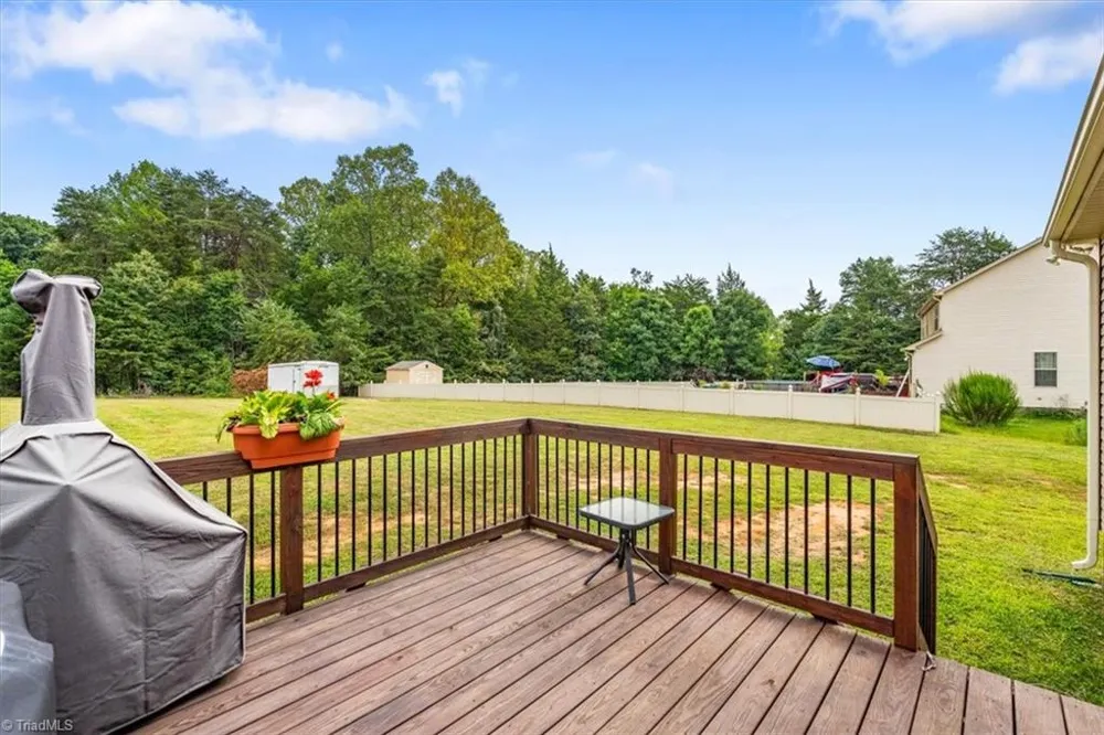 9141 Warren Road Kernersville, NC 27284
