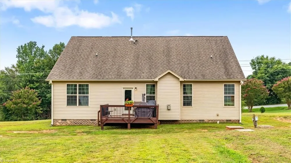 9141 Warren Road Kernersville, NC 27284