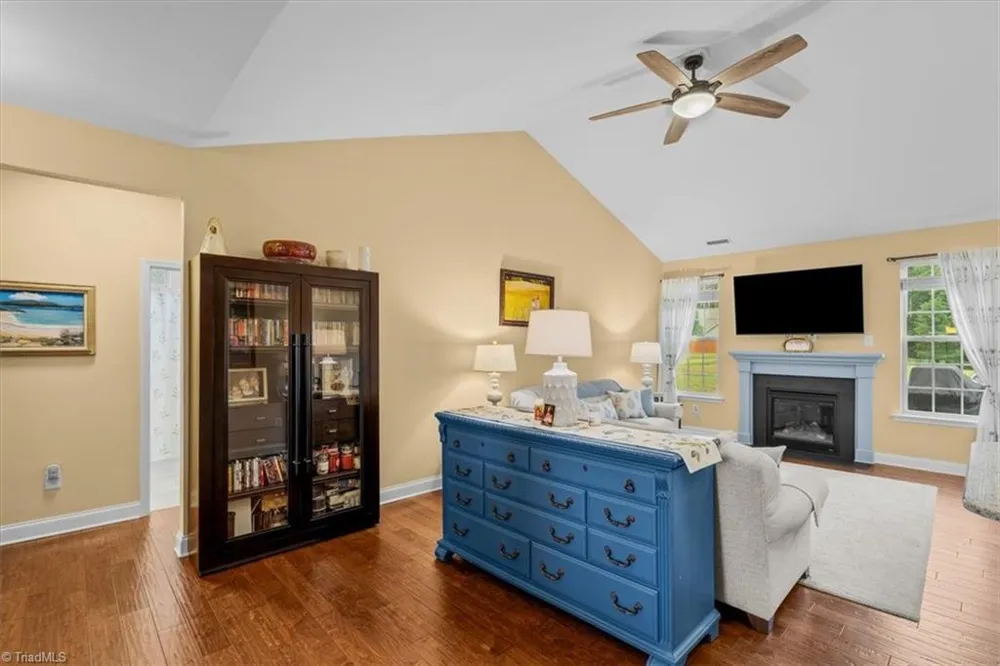 9141 Warren Road Kernersville, NC 27284