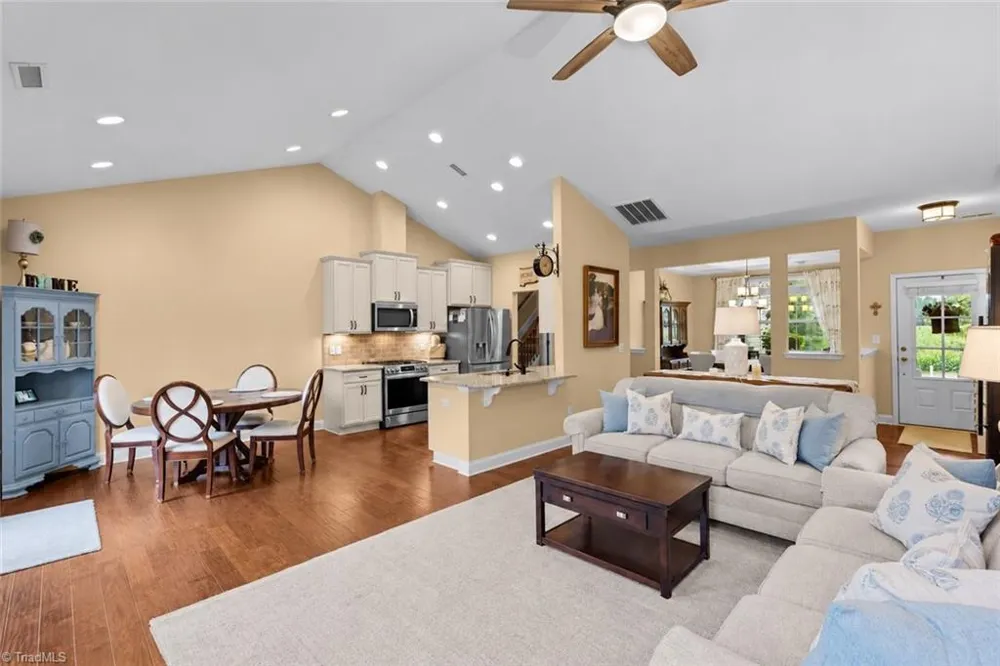 9141 Warren Road Kernersville, NC 27284