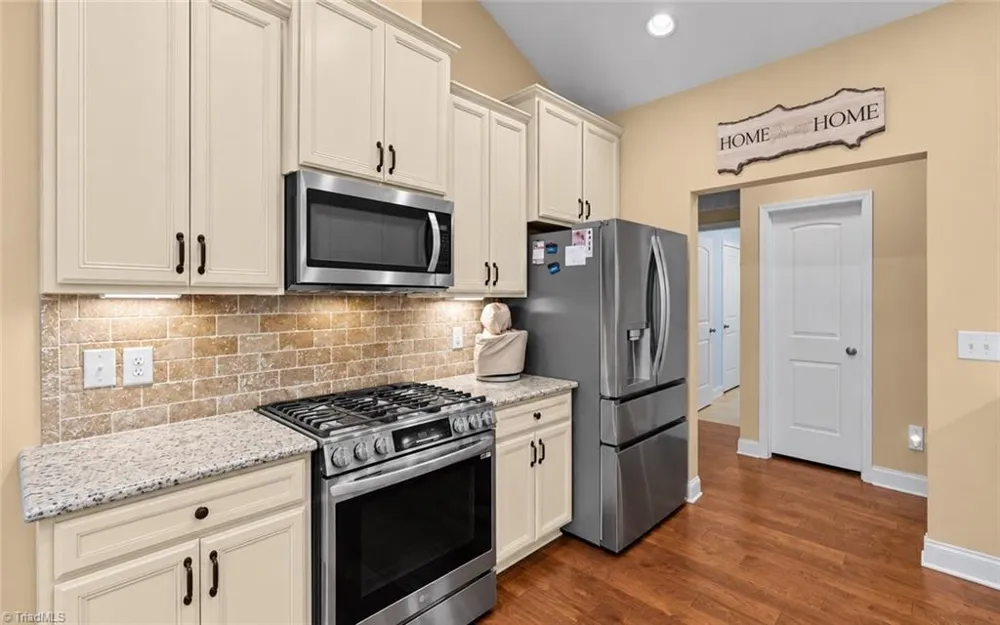 9141 Warren Road Kernersville, NC 27284