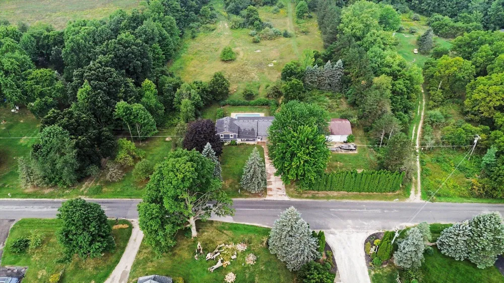 15415 Simmons Avenue NE Solon Township, MI 49319
