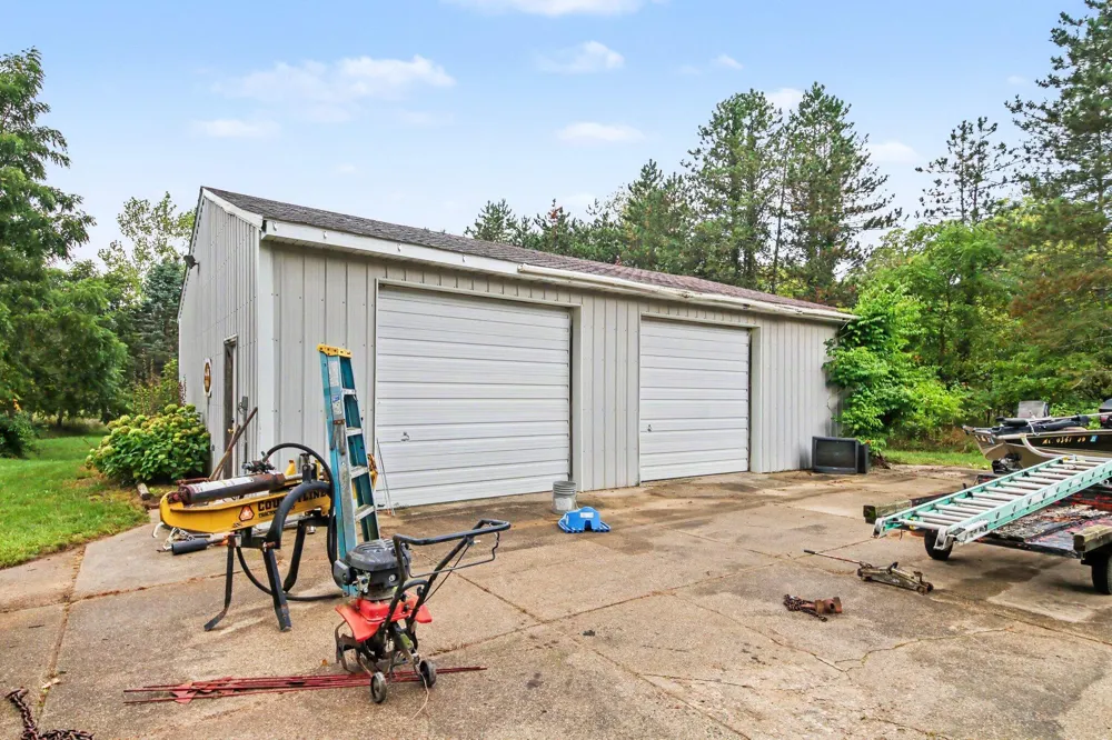 15415 Simmons Avenue NE Solon Township, MI 49319