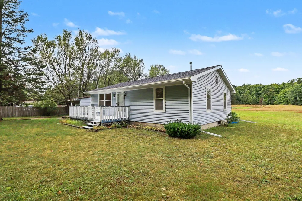 7483 Twin Lake Road NE Unknown, MI 49659