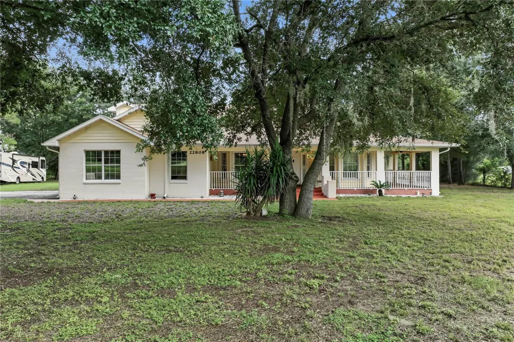 22808 STATE ROAD 19 Howey In The Hills, FL 34737