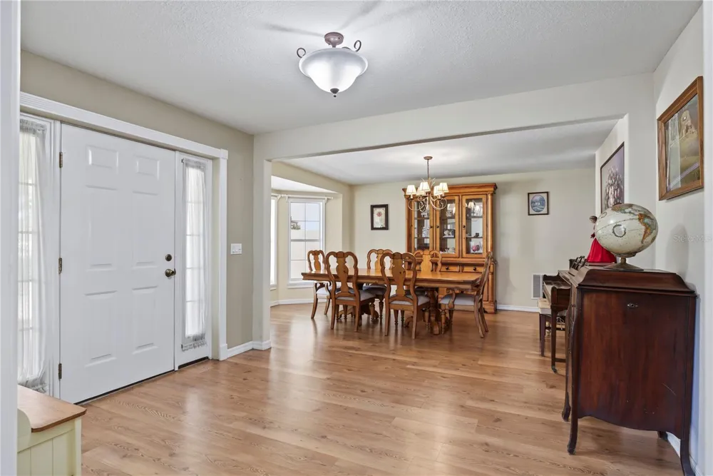 22808 STATE ROAD 19 Howey In The Hills, FL 34737