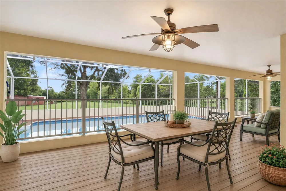 22808 STATE ROAD 19 Howey In The Hills, FL 34737