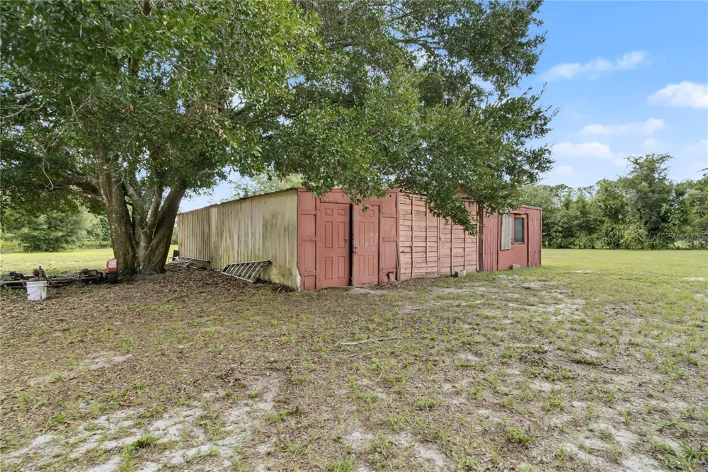 22808 STATE ROAD 19 Howey In The Hills, FL 34737