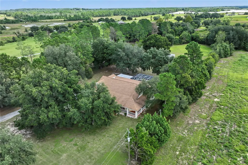 22808 STATE ROAD 19 Howey In The Hills, FL 34737