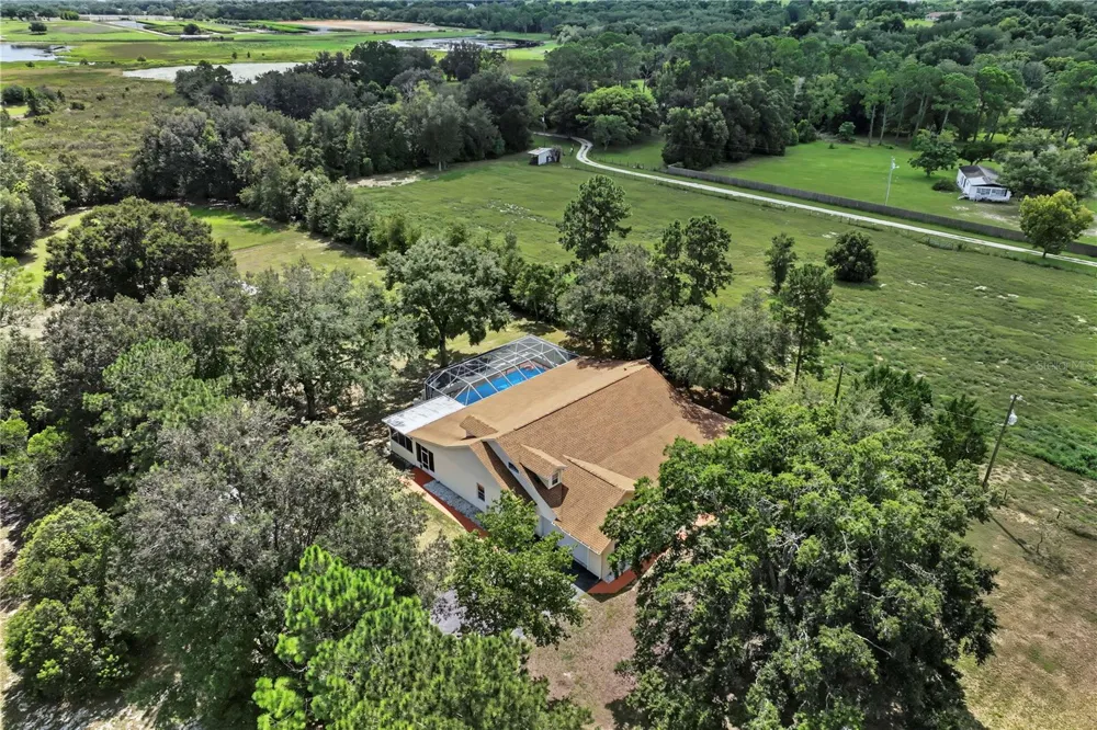 22808 STATE ROAD 19 Howey In The Hills, FL 34737