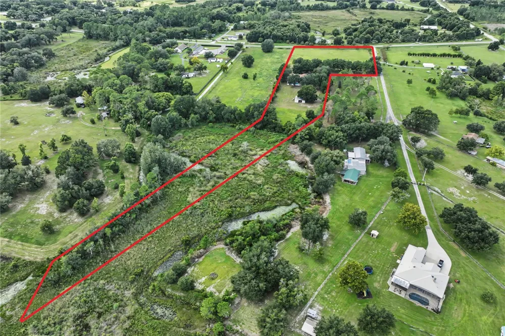 22808 STATE ROAD 19 Howey In The Hills, FL 34737