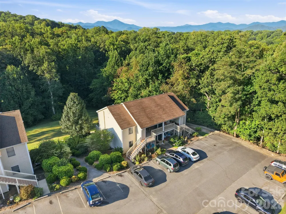 19 Krista Circle #E Candler, NC 28715