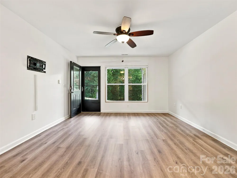 19 Krista Circle #E Candler, NC 28715