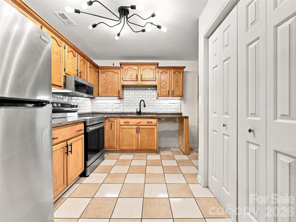 19 Krista Circle #E Candler, NC 28715