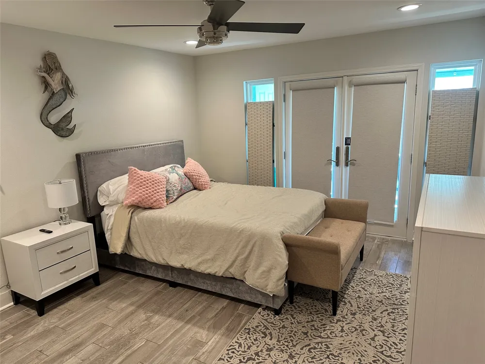 611 Lauderdale Drive Rockport, TX 78382