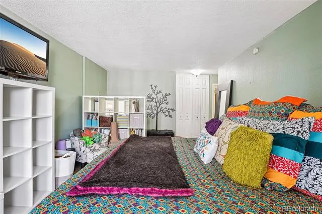 909 Logan Street #5B Denver, CO 80203