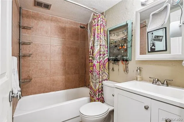 909 Logan Street #5B Denver, CO 80203