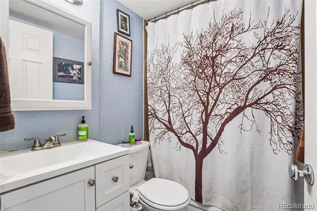 909 Logan Street #5B Denver, CO 80203