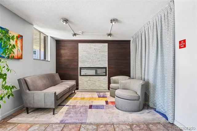 909 Logan Street #5B Denver, CO 80203