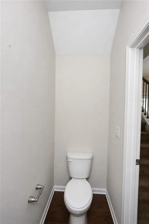 2132 Greencrest Circle Alpharetta, GA 30004