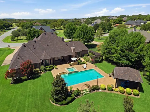 3832 Eagles Nest Trail