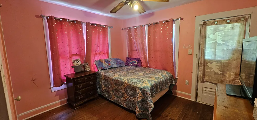 812 Waldrip Street Grand Saline, TX 75140