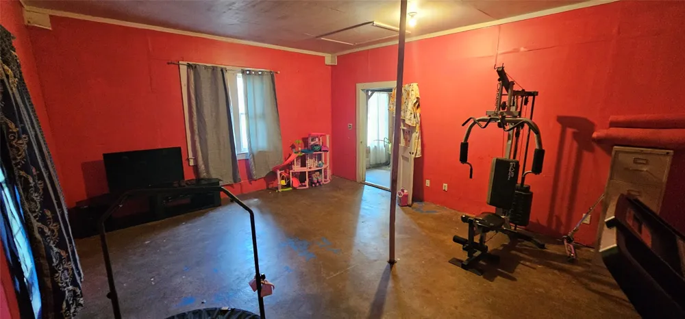 812 Waldrip Street Grand Saline, TX 75140