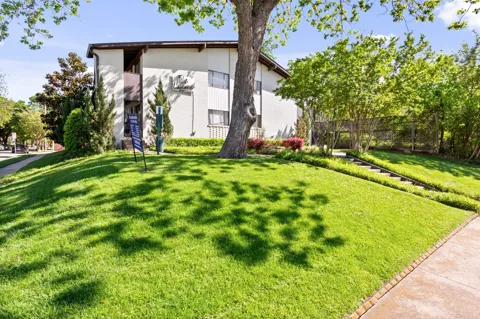 5722 Gaston Avenue #H