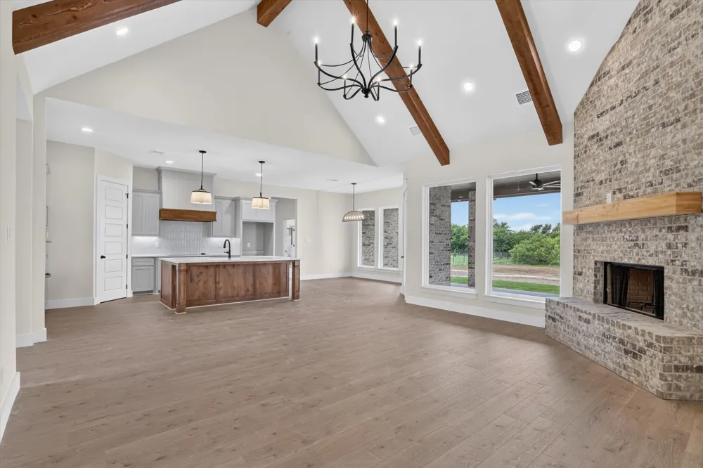 471 Red Bird Drive Springtown, TX 76082