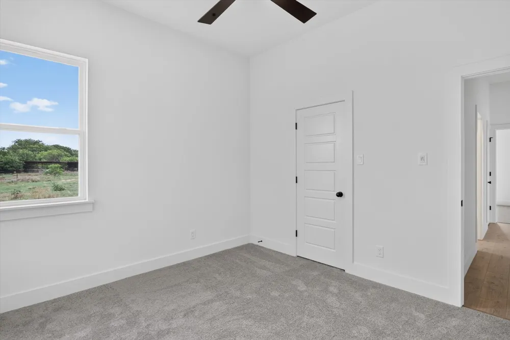 471 Red Bird Drive Springtown, TX 76082